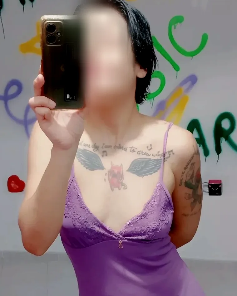 Fatma, 21