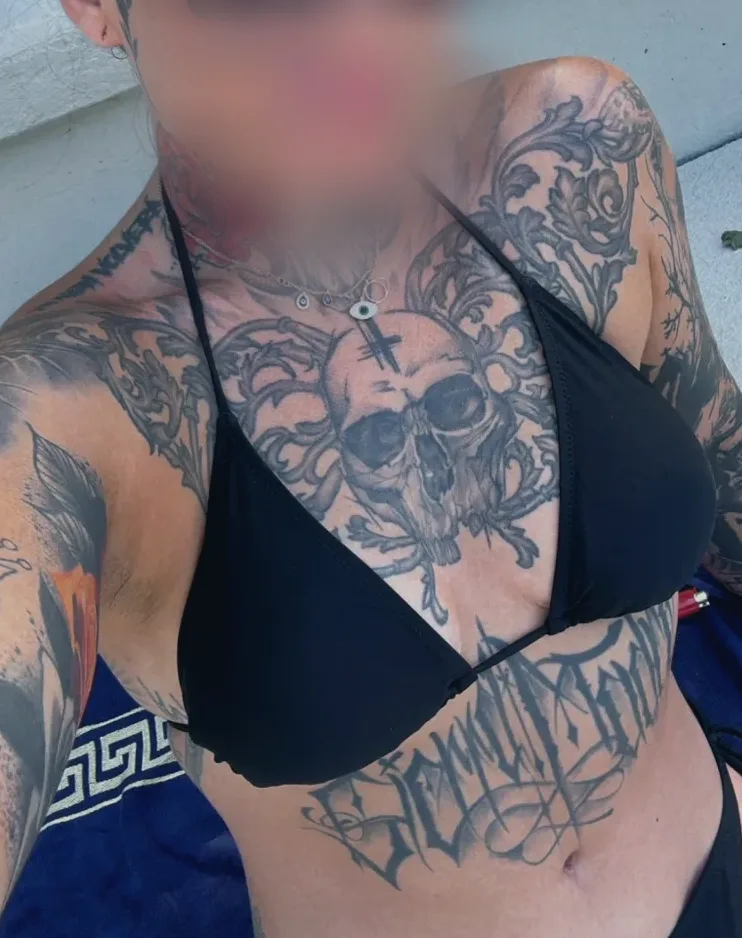 Lena, 32