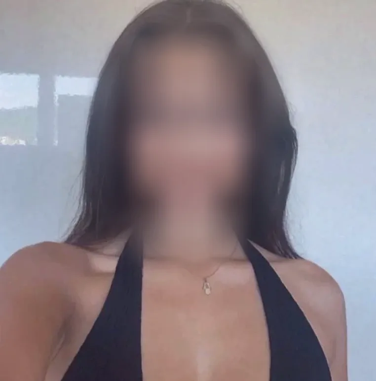 Lucia, 23