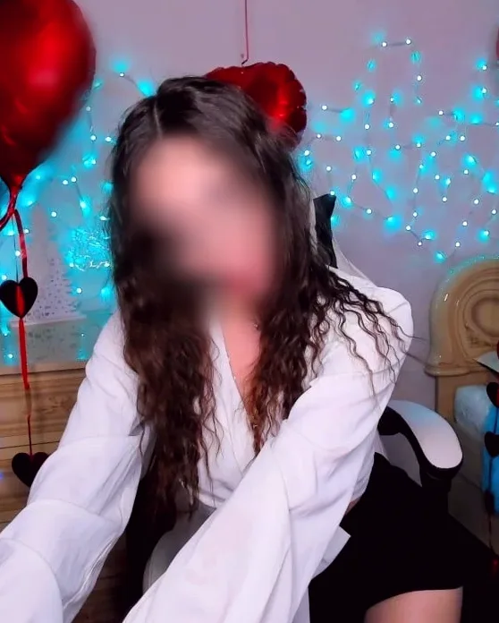 Lucia, 19